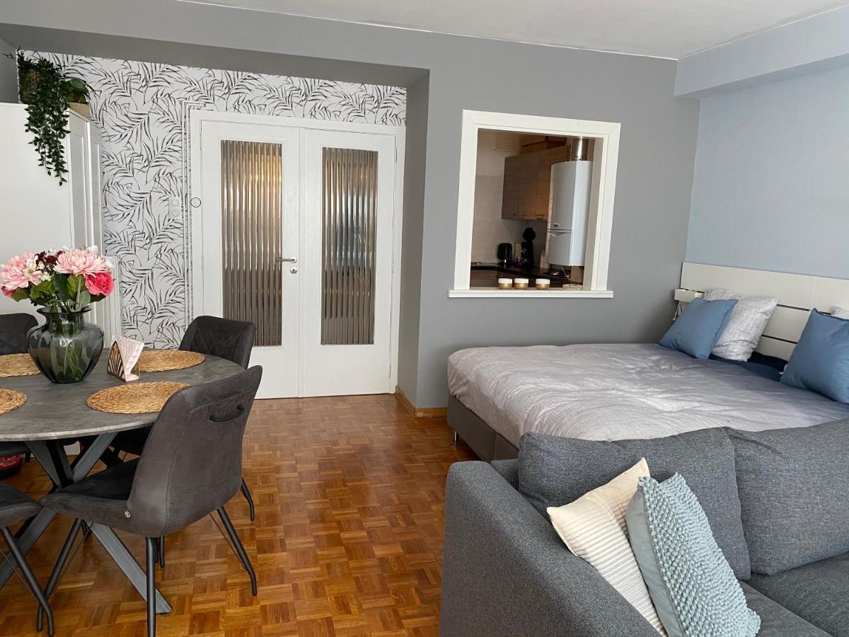 Studio Direct Aan Het Hoofdstrand Van - Naast Casino *