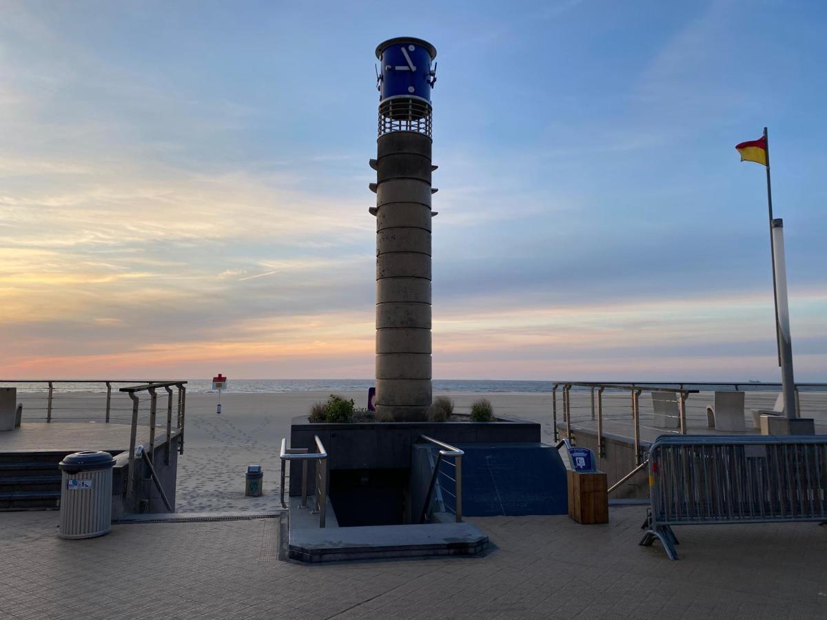 Studio Direct Aan Het Hoofdstrand Van - Naast Casino Appartement